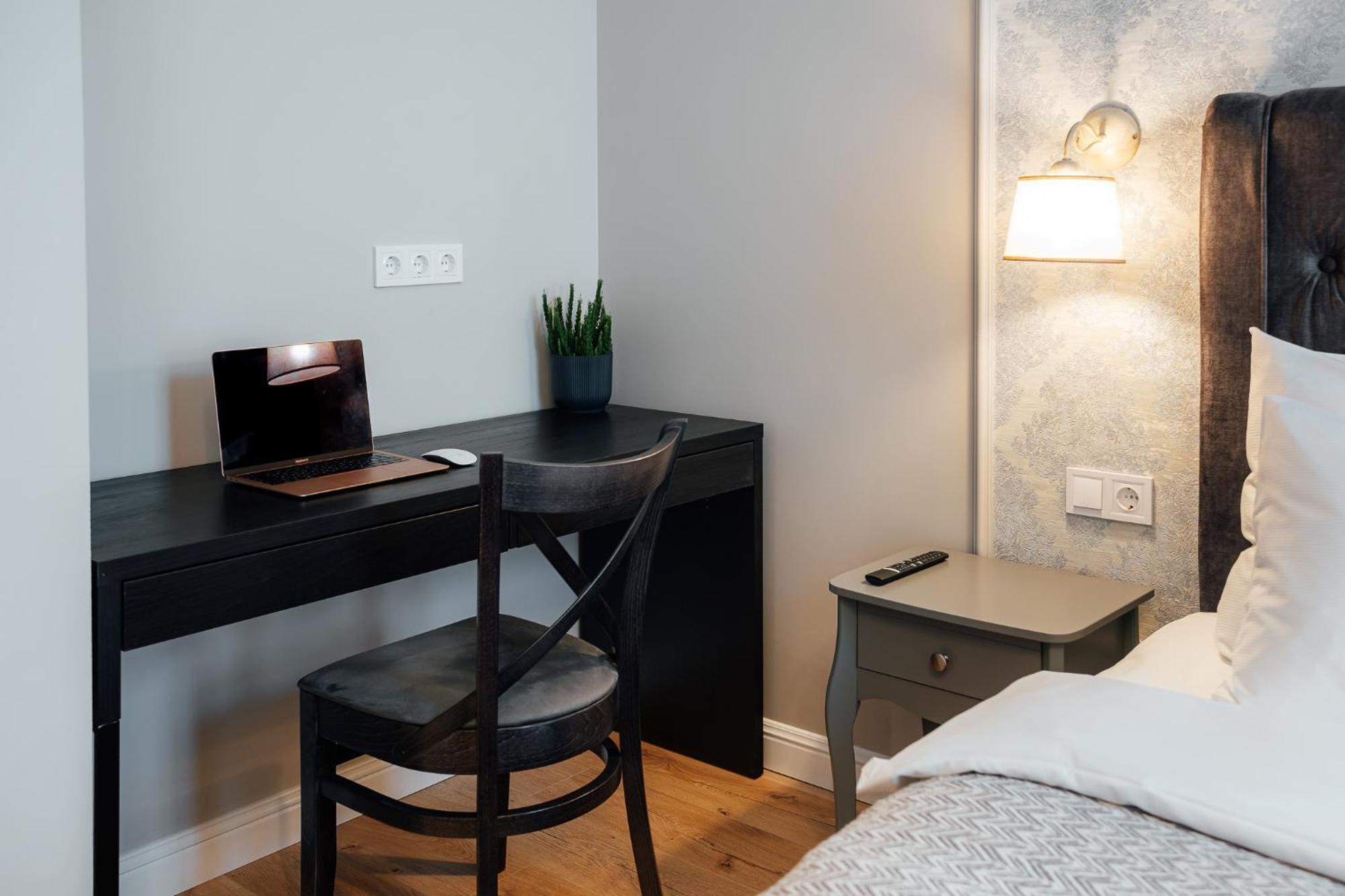 Aparthotel Amella 4*