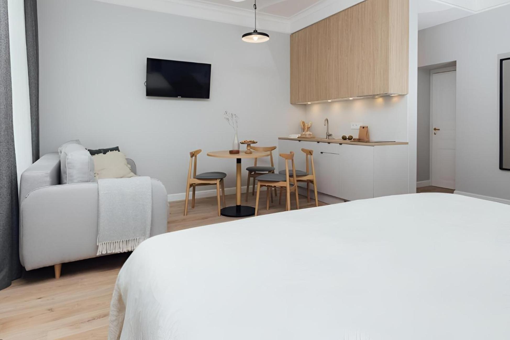 Aparthotel Amella 4*